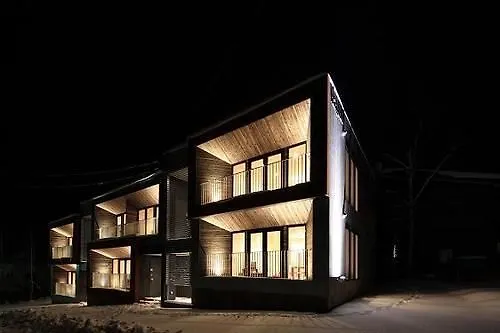 Niseko Central - Hangetsu Kutchan 0*,